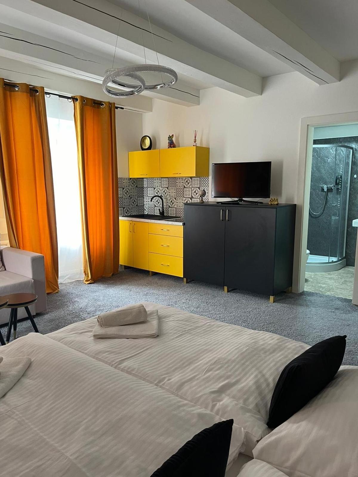 Boutique Hotel Posta Rl Oravsky Podzamok Luaran gambar