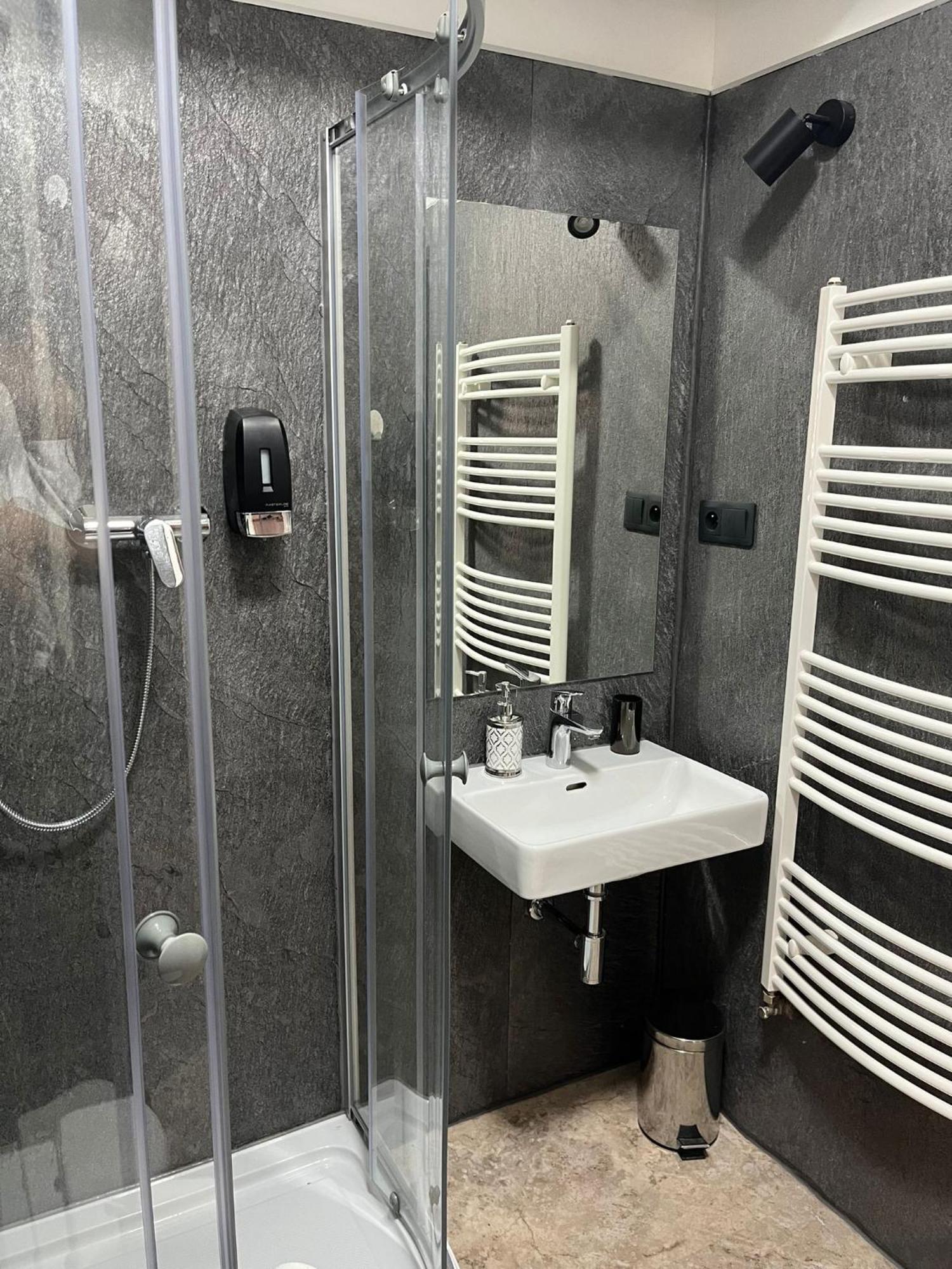 Boutique Hotel Posta Rl Oravsky Podzamok Luaran gambar
