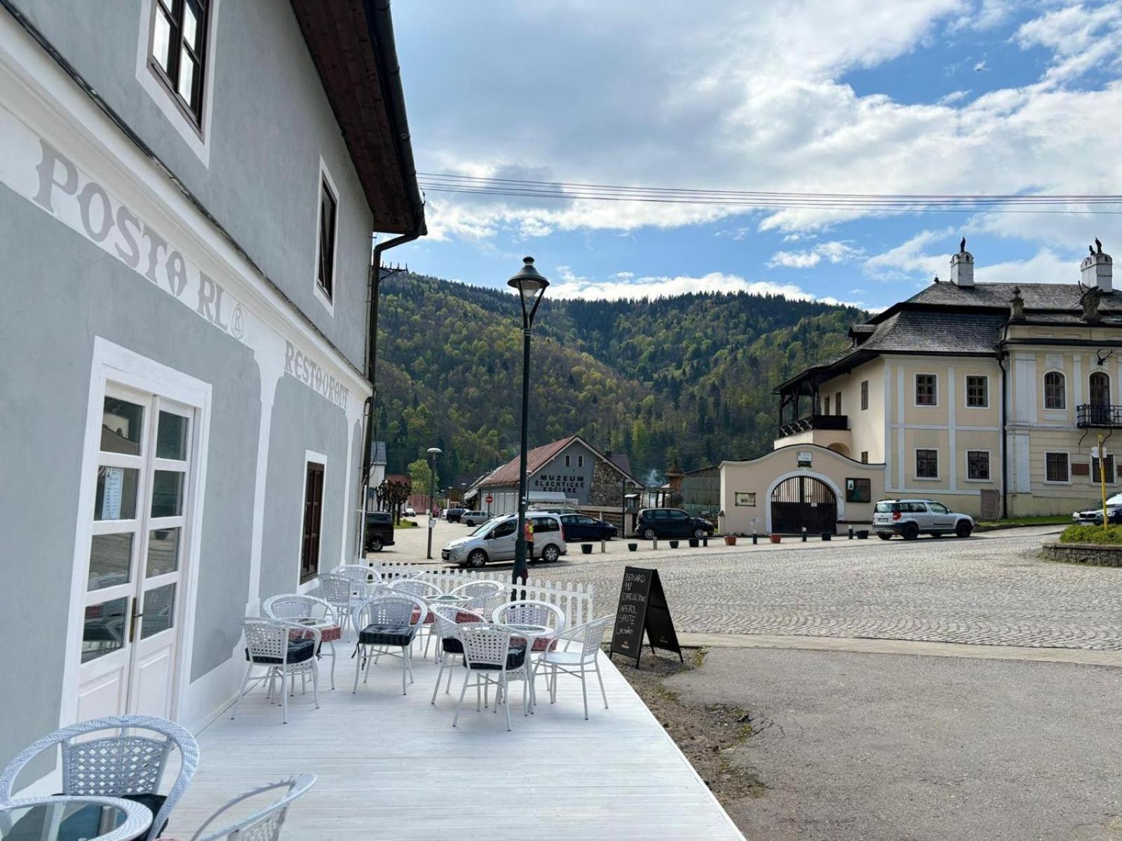 Boutique Hotel Posta Rl Oravsky Podzamok Luaran gambar